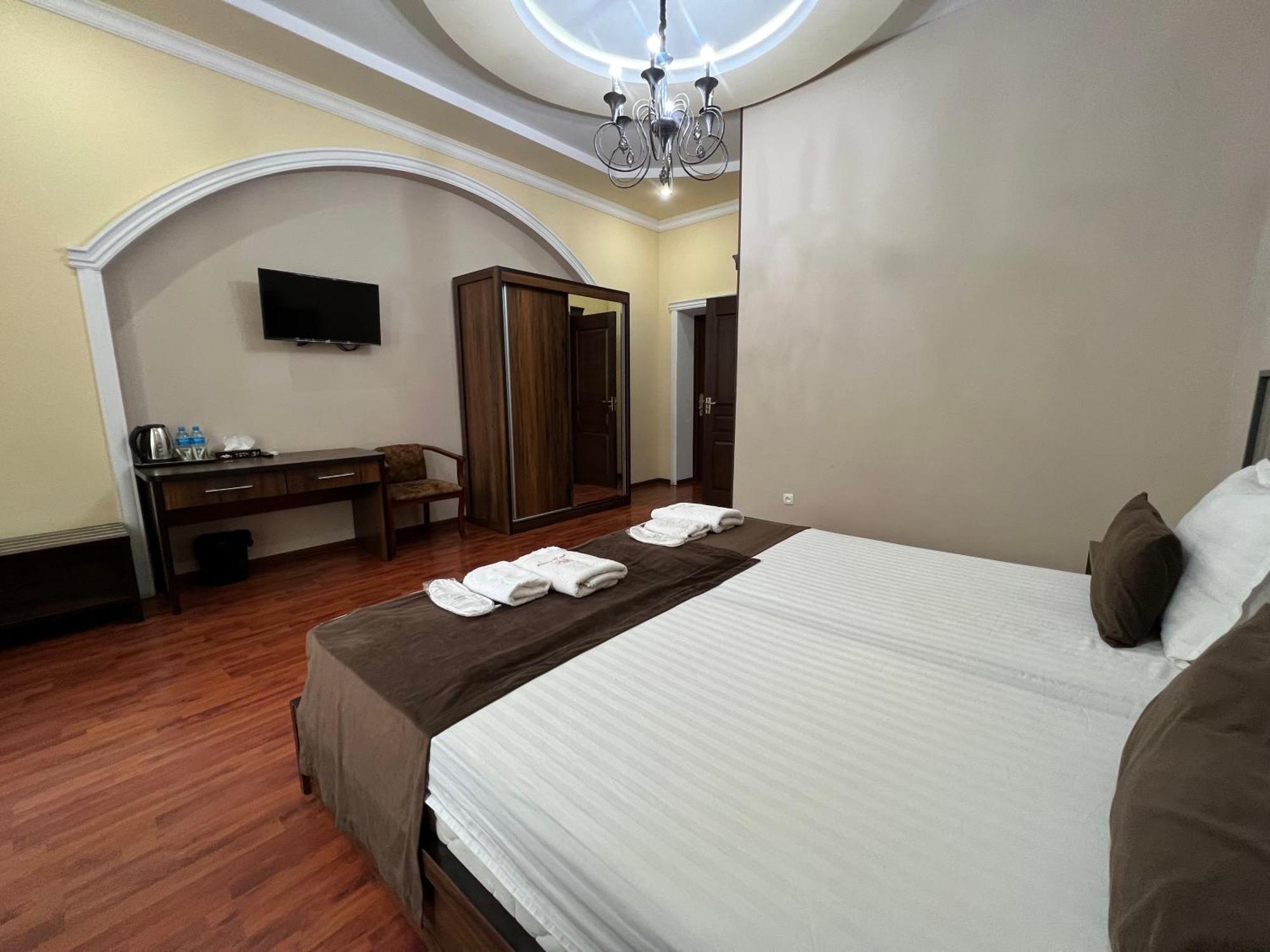 Elite Art Hotel Tasken Kültér fotó