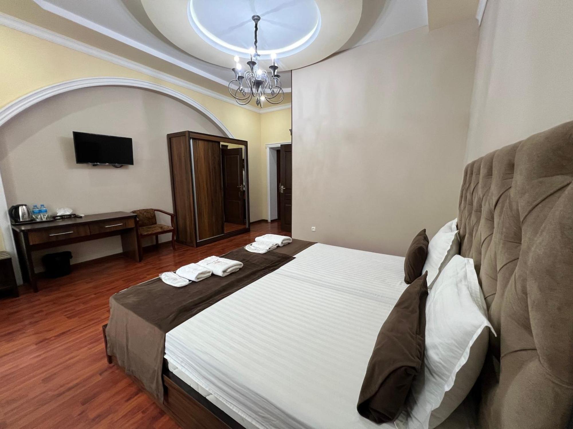 Elite Art Hotel Tasken Kültér fotó